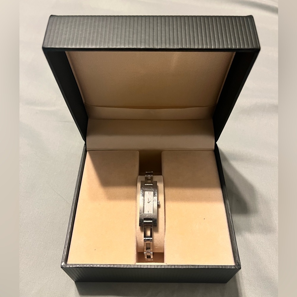 Authentic Gucci 3900l Square Face Watch Stainless… - image 1